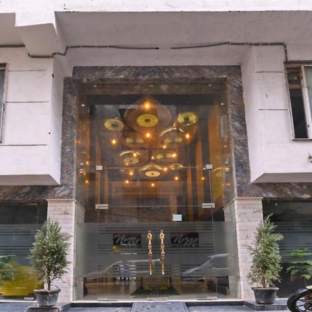 Hotel Nityaa Suites New Delhi Buitenkant foto
