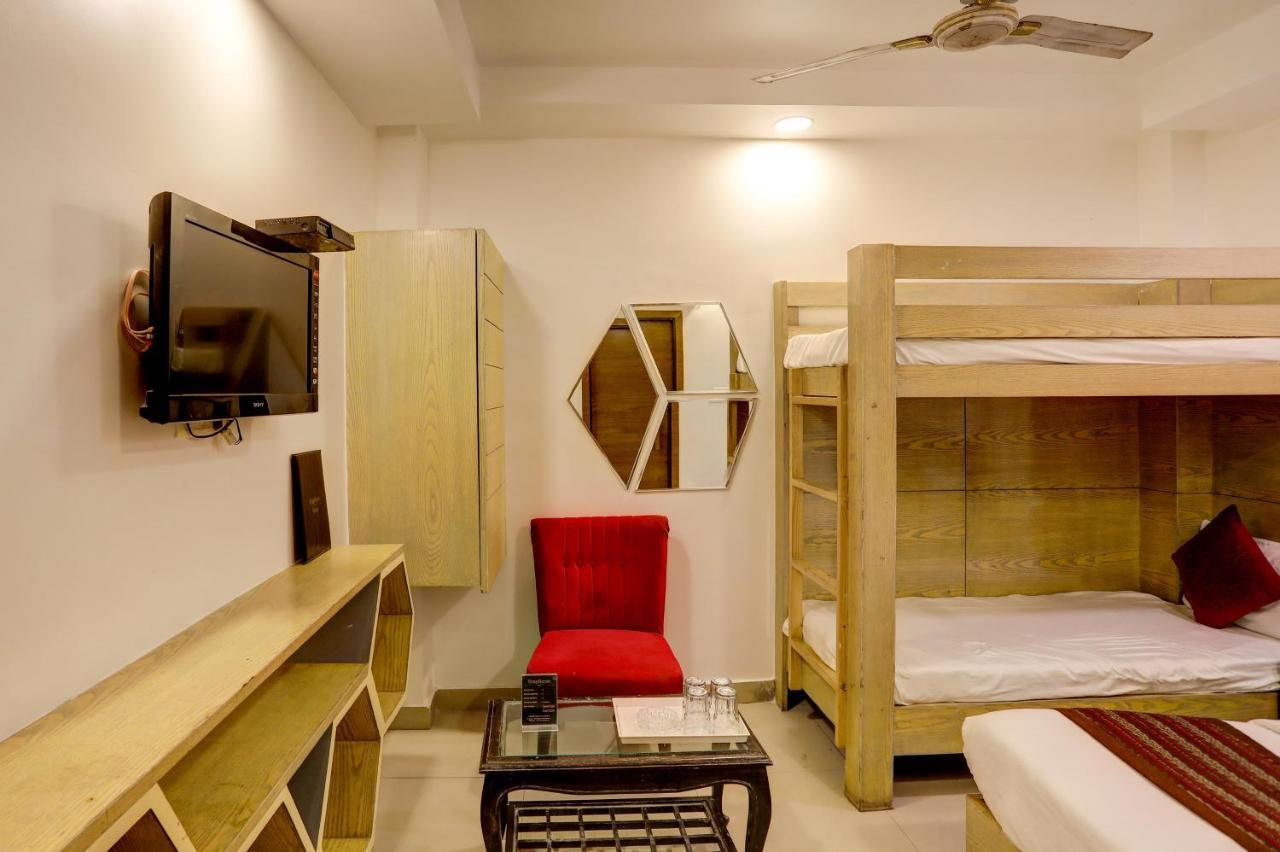 Hotel Nityaa Suites New Delhi Buitenkant foto